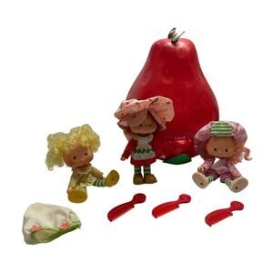 Vintage Set Strawberry Shortcake Lemon Meringue Raspberry Tart Dolls with Case
